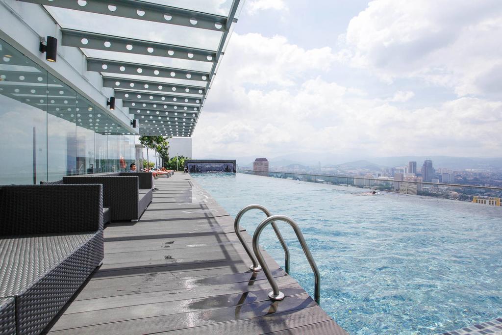 Regalia Suites,Kuala Lumpur, Infinity Pool Zewnętrze zdjęcie