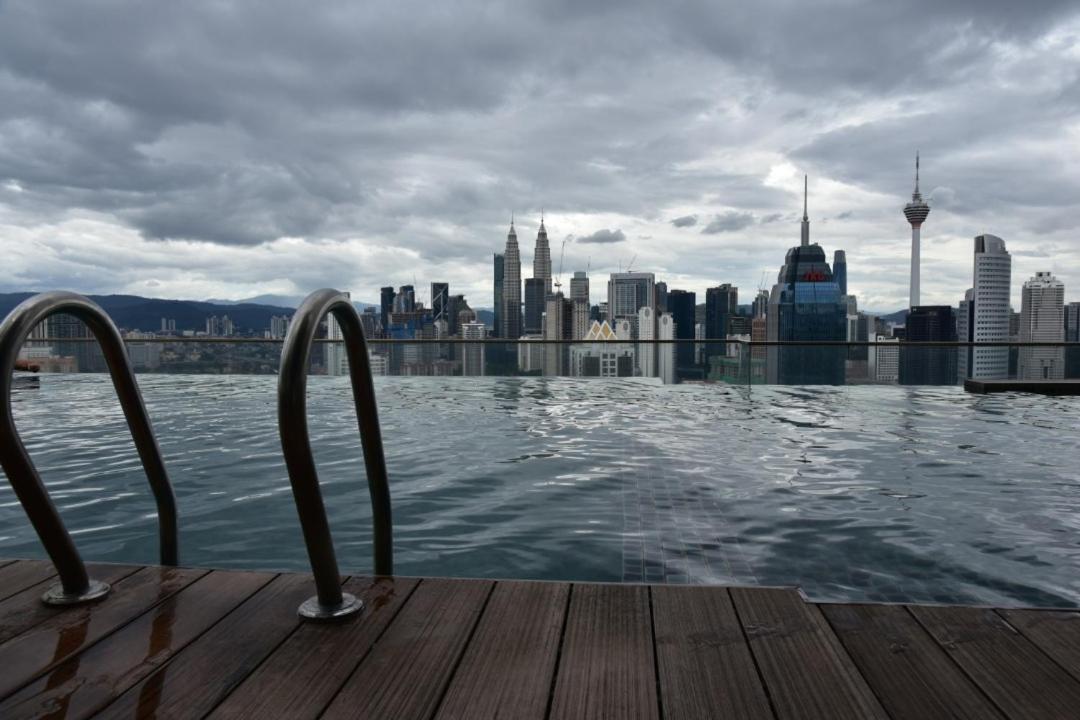 Regalia Suites,Kuala Lumpur, Infinity Pool Zewnętrze zdjęcie